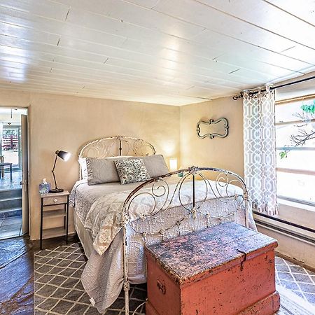 Pet Friendly Pinon Heaven Bed & Breakfast Canada de los Alamos Екстериор снимка