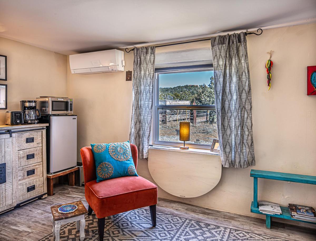 Pet Friendly Pinon Heaven Bed & Breakfast Canada de los Alamos Екстериор снимка