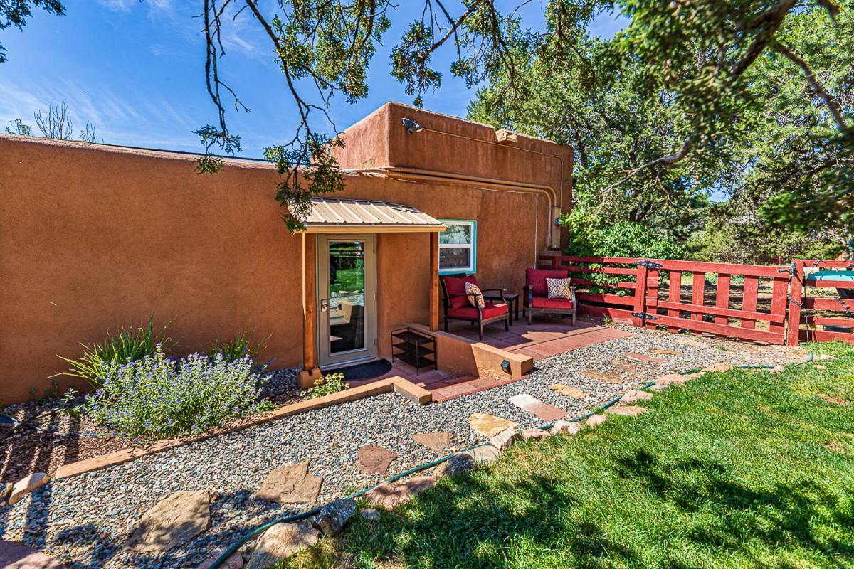 Pet Friendly Pinon Heaven Bed & Breakfast Canada de los Alamos Екстериор снимка